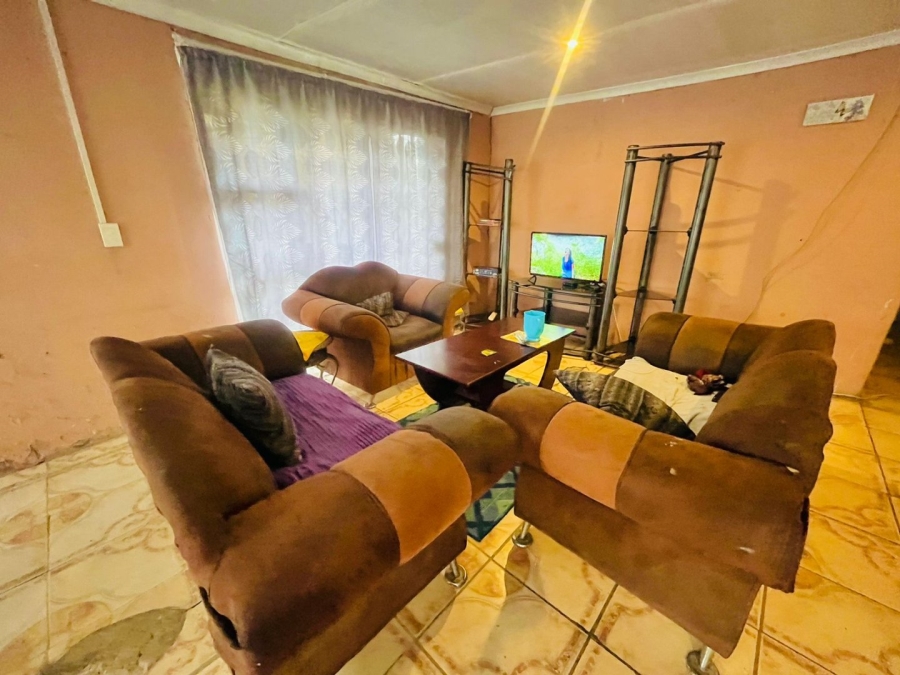 4 Bedroom Property for Sale in Grasslands Free State
